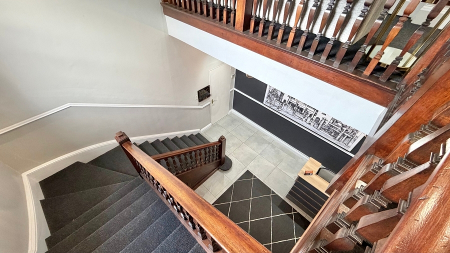 To Let Commercial Property for Rent in Somerset West Western Cape